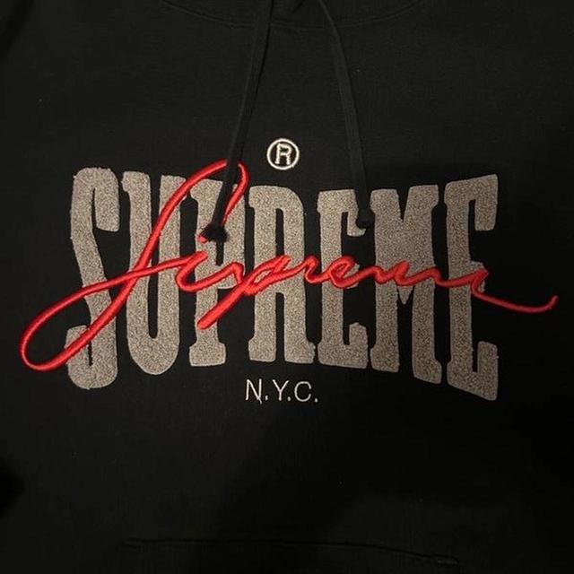 Supreme Women's Hoodie - Black - S on Productcaster.