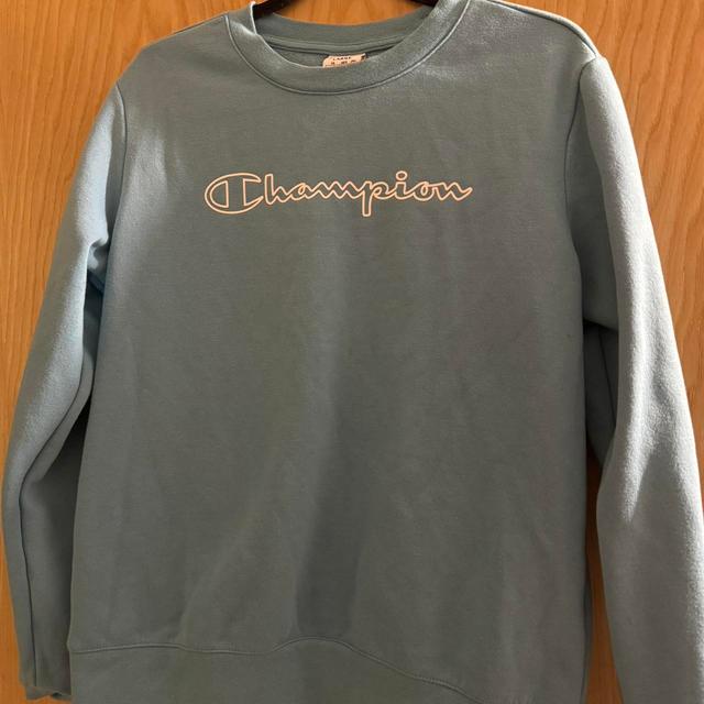 Champion Women's Sweatshirt - Blue - 8 on Productcaster.