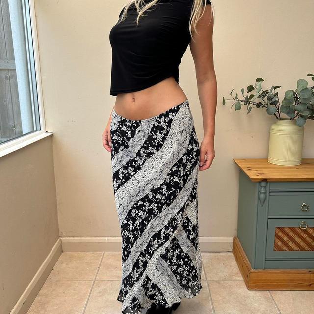 Vintage Women's Skirt - Black/White - One size on Productcaster.