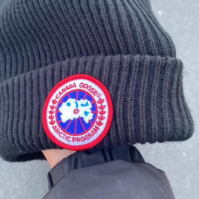 Canada Goose Men's Beanies - Black on Productcaster.