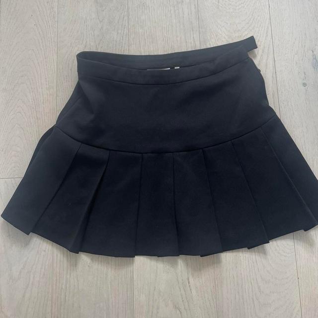 Weekday Women's Skirt - Black - 34" on Productcaster.