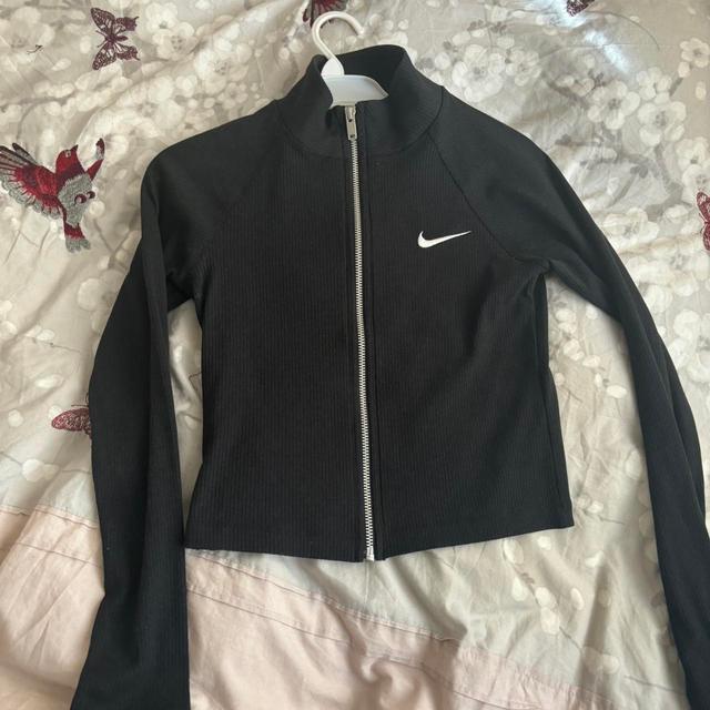 Nike Women's Sweatshirt - Black - S on Productcaster.