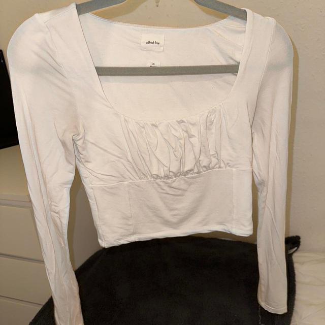 Aritzia Women's Crop top - Cream - XS on Productcaster.