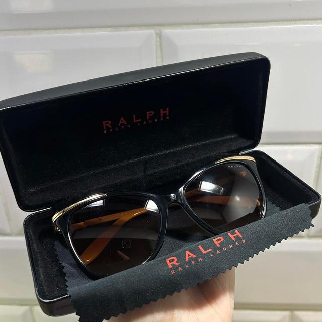 Ralph Lauren Women's Sunglasses - Black/Brown on Productcaster.