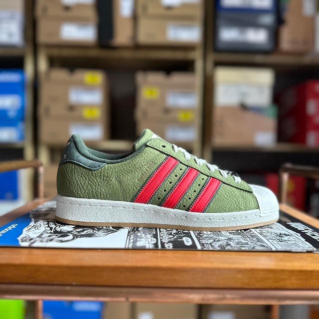 Adidas Originals Men's Trainers - Green - UK 6.5 on Productcaster.