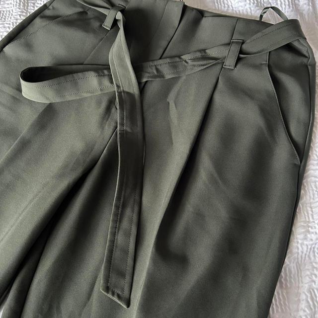 New Look Women's Tailored Trousers - Green - UK 12 on Productcaster.