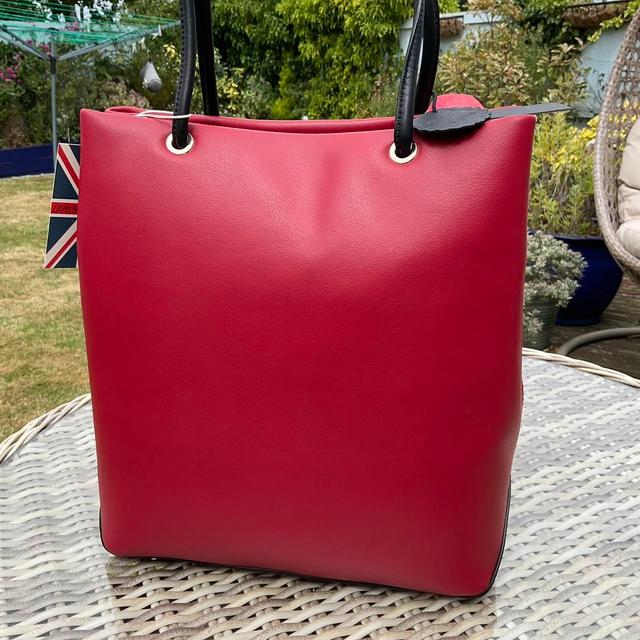 Handmade Women's Shoulder bags - Red on Productcaster.