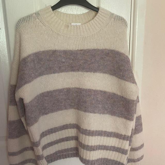 Morrison Women's Jumper - Cream/Purple - 6 on Productcaster.