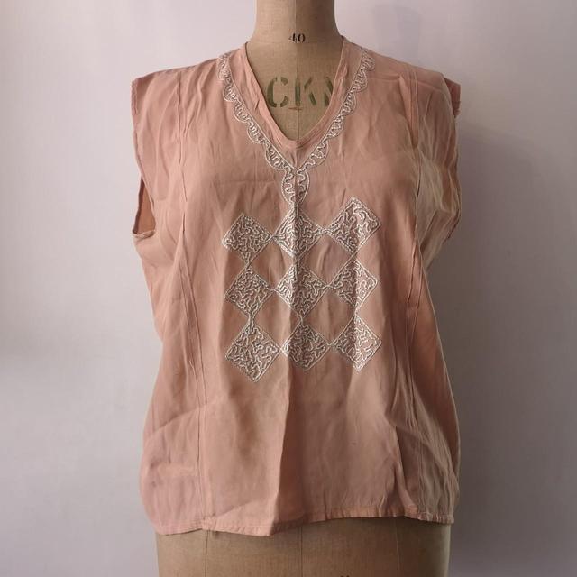 Vintage Women's Shirt - Cream/Pink - M on Productcaster.