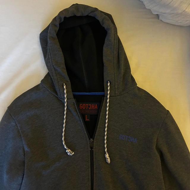 Gotcha Men's Hoodie - Grey - L on Productcaster.