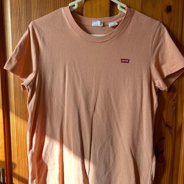 Levi's Women's T-shirt - Orange/Pink - 8 on Productcaster.