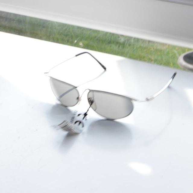 Vintage Men's Aviator Sunglasses - Grey/Black on Productcaster.