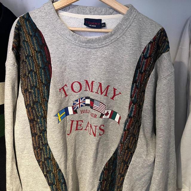 Tommy Hilfiger Men's Jumper - Grey/Multi - XL on Productcaster.