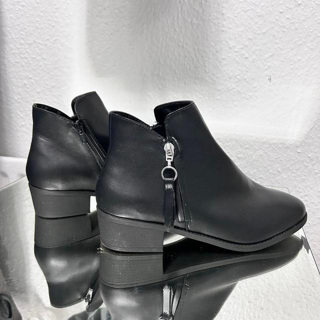 New Look Women's Boots - Black - UK 5 on Productcaster.