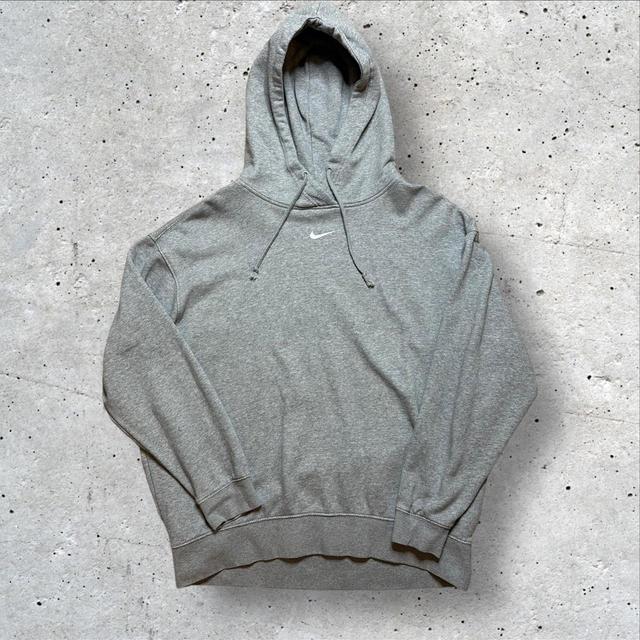 Nike Men's Hoodie - Grey - M on Productcaster.