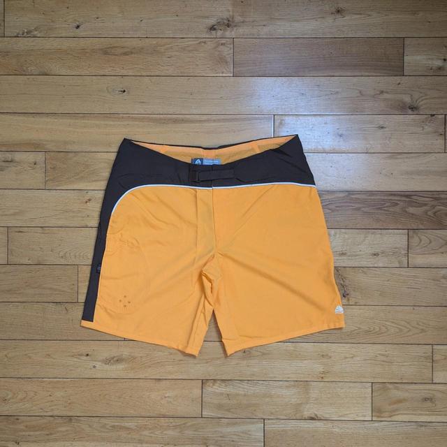 Nike ACG Women's Shorts - Orange - UK 12 on Productcaster.