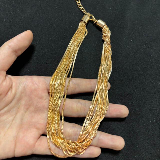 (+) People Women's Necklace - Gold on Productcaster.