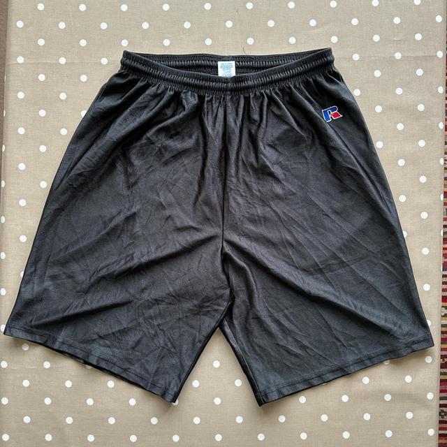 Russell Athletic Men's Shorts - Black - M on Productcaster.