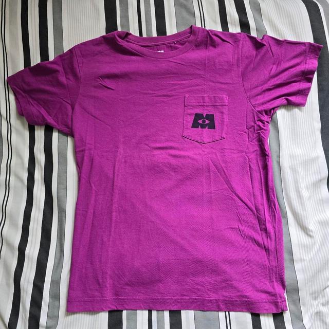 UNIQLO Men's T-shirt - Purple - M on Productcaster.