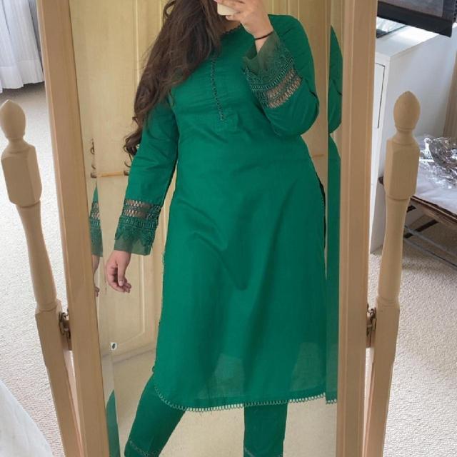 Sana Safinaz Women's Suit - Green - S on Productcaster.