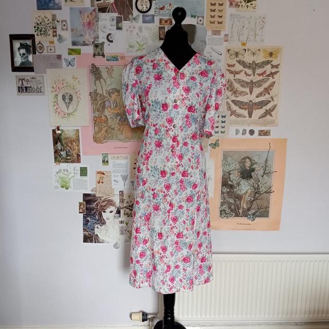 Vintage Women's Midi Dress - White/Pink - 20 on Productcaster.