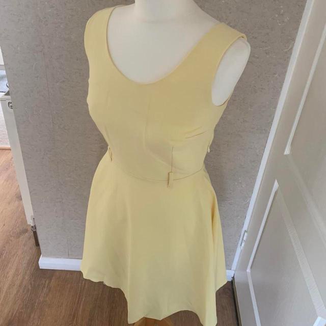 Moë Women's A-line Dress - Yellow - S on Productcaster.