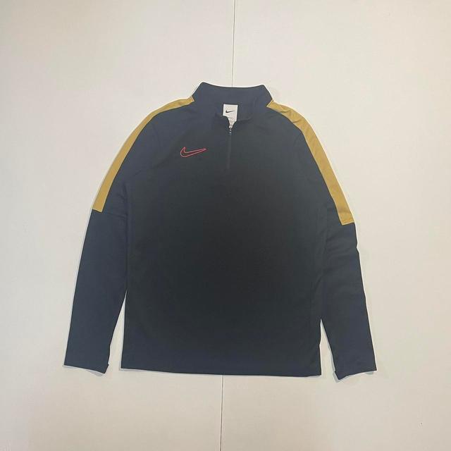 Nike Men's Sweatshirt - Black/Gold - XS on Productcaster.