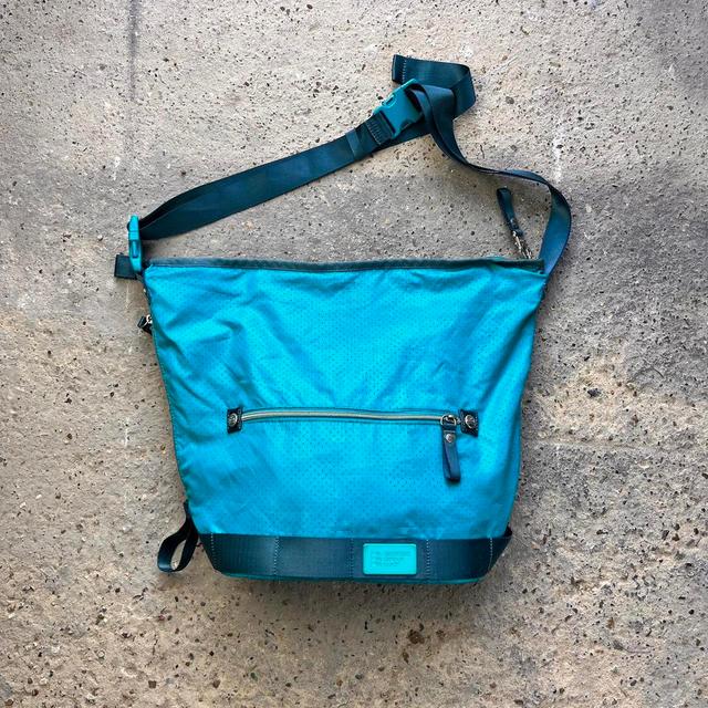 George Gina & Lucy Women's Crossbody bags - Blue/Green on Productcaster.