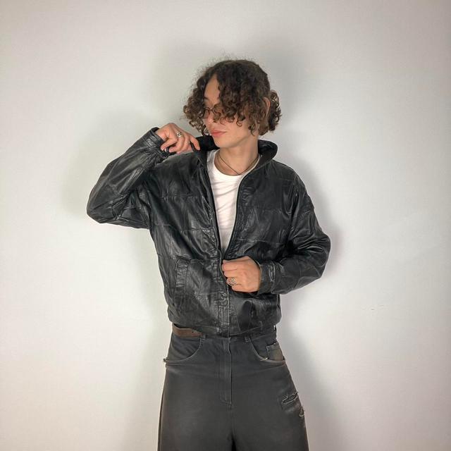 Vintage Men's Bomber Jacket - Black - XL on Productcaster.