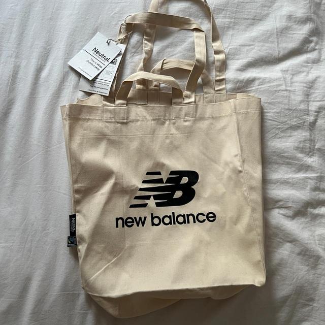 New Balance Women's Tote bags - Cream/Tan on Productcaster.