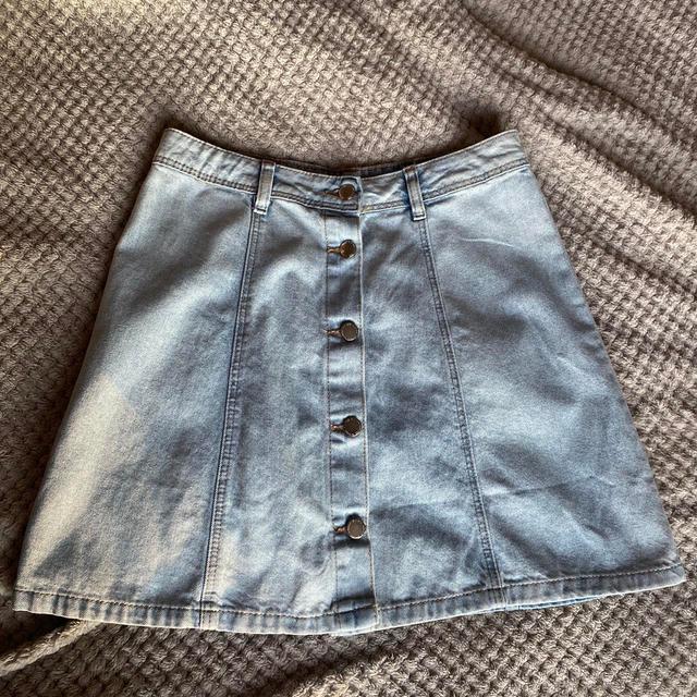 H&M Women's Shorts - Blue - UK 10 on Productcaster.