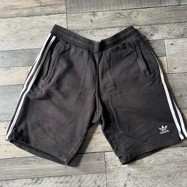 Adidas Originals Men's Shorts - Black/White - M on Productcaster.