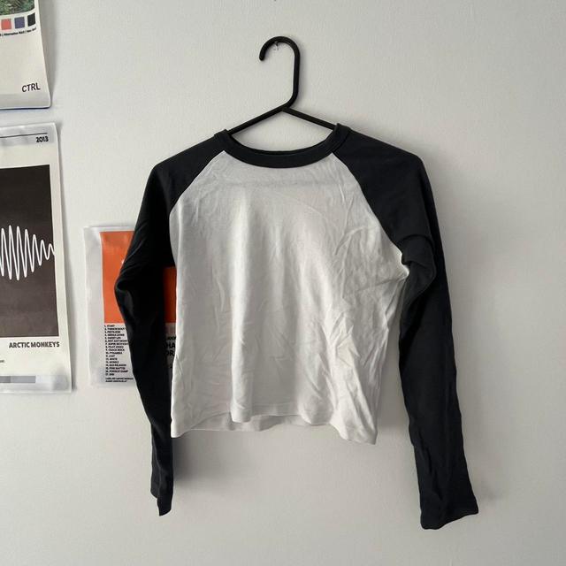 Subdued Women's T-shirt - White - S on Productcaster.