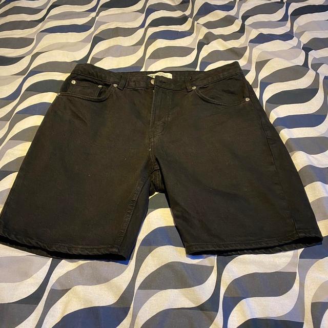 Zara Men's Shorts - Black - L on Productcaster.