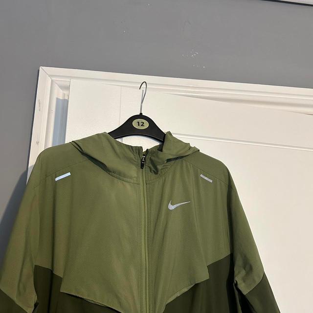 Nike Men's Jacket - Khaki/Green - S on Productcaster.