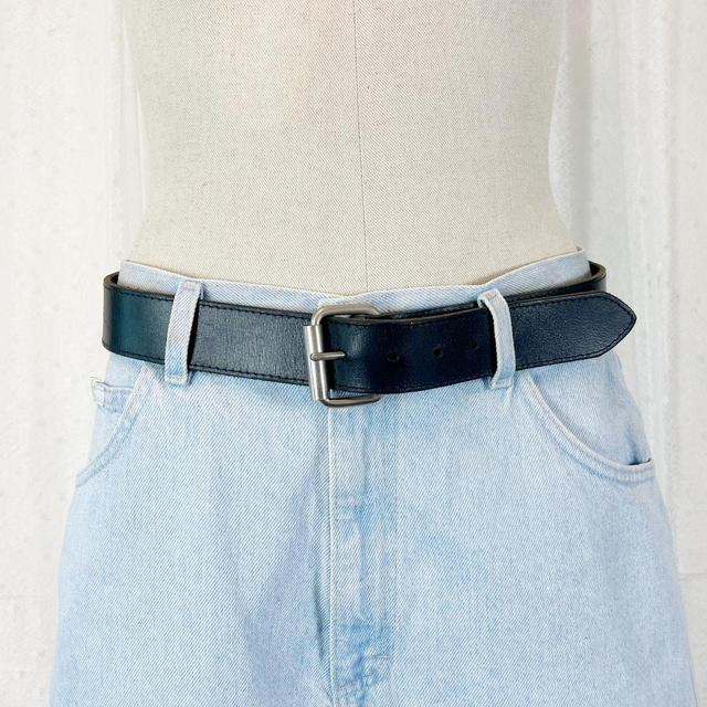 Vintage Women's Belt - Black on Productcaster.