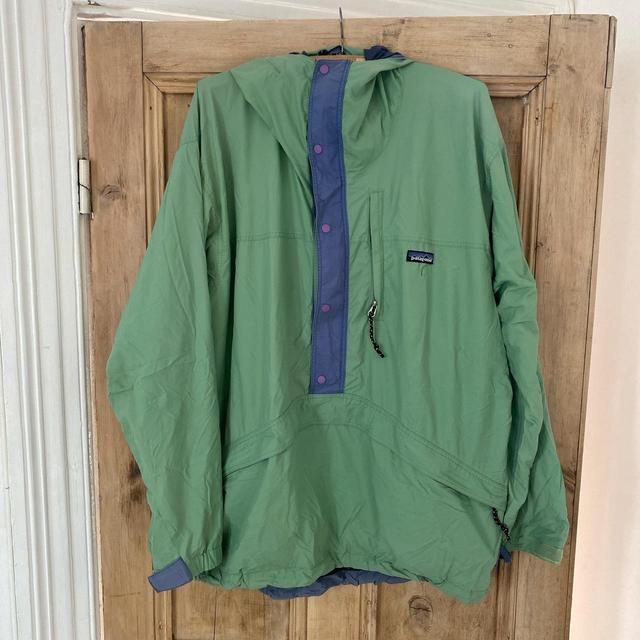 Patagonia Men's Bomber Jacket - Green - M on Productcaster.