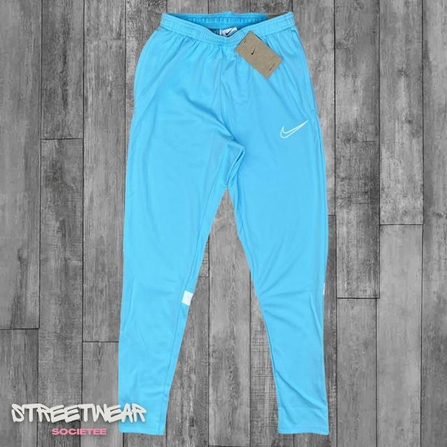 Nike Men's Sweatpants - White - S on Productcaster.