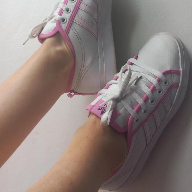 Adidas Women's Trainers - White - UK 4.5 on Productcaster.