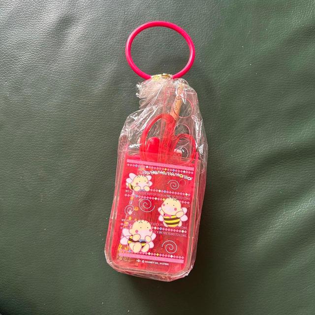 Kids' Accessories - Red/Pink on Productcaster.