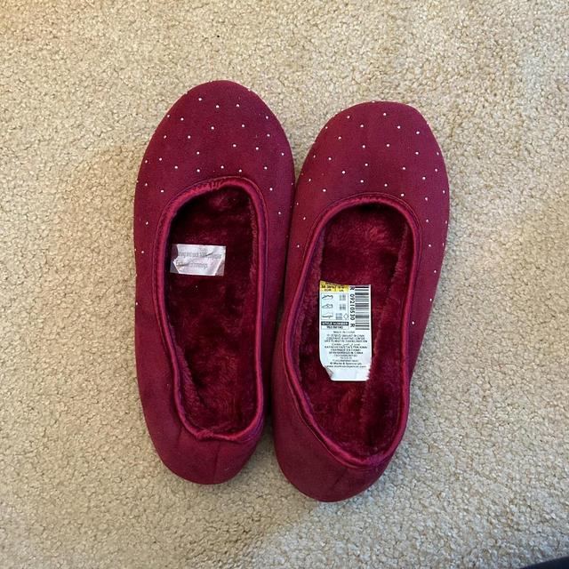 Marks & Spencer Women's Slippers - Burgundy/Red - UK 6 on Productcaster.