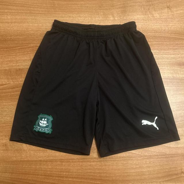 Puma Men's Shorts - Black - S on Productcaster.