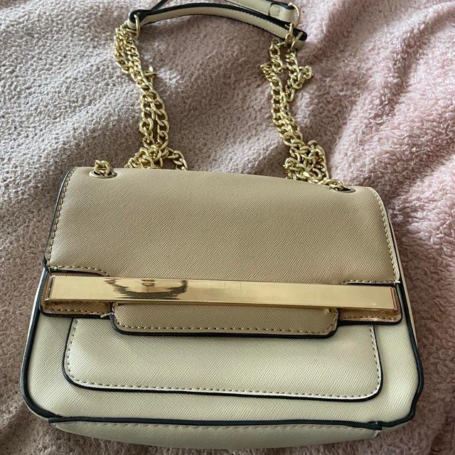 River Island Women's Crossbody bags - Cream/Gold on Productcaster.