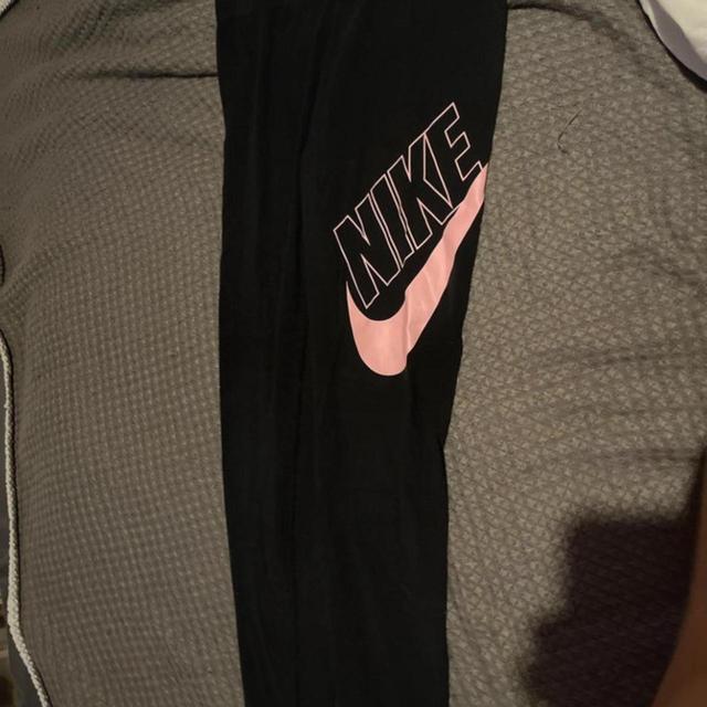 Nike Women's Leggings - Black/Pink on Productcaster.