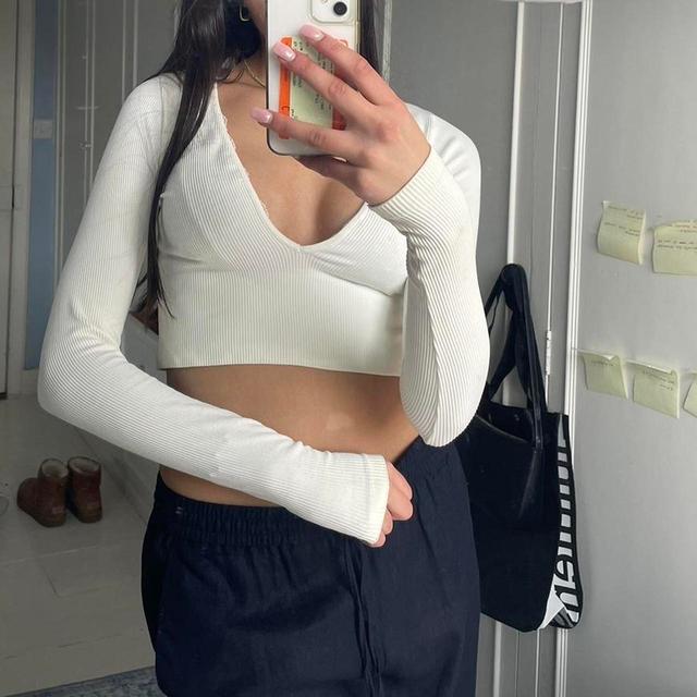 Urban Outfitters Women's Crop top - White - L on Productcaster.