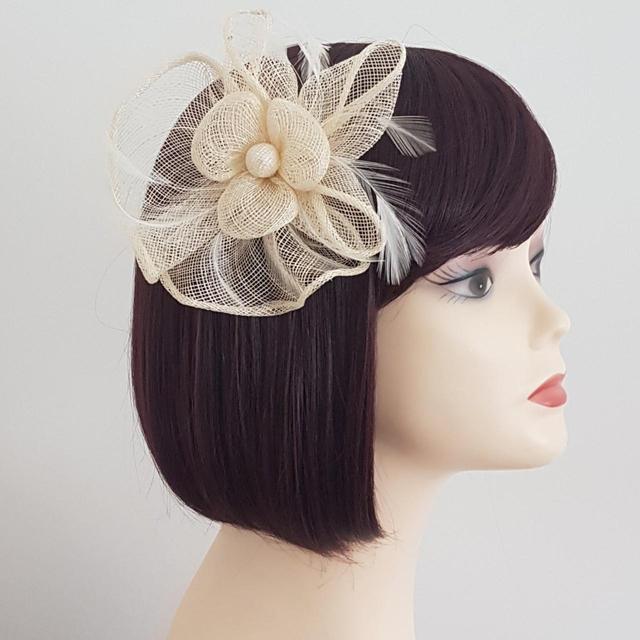 Women's Hair accessory - Cream on Productcaster.