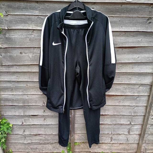 Nike Men's Hoodie - Black - S on Productcaster.