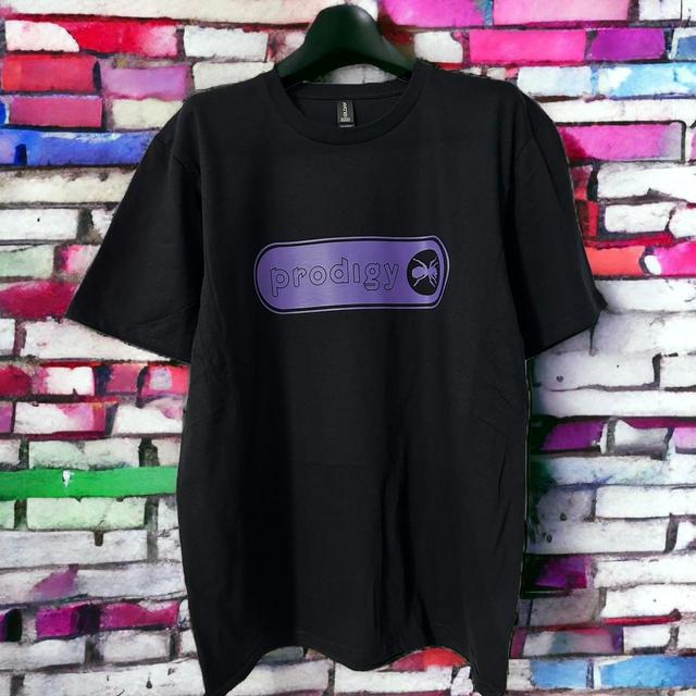 Men's T-shirt - Black/Purple - S on Productcaster.