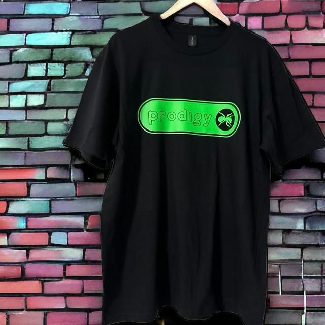 Men's T-shirt - Black/Green - 4XL on Productcaster.