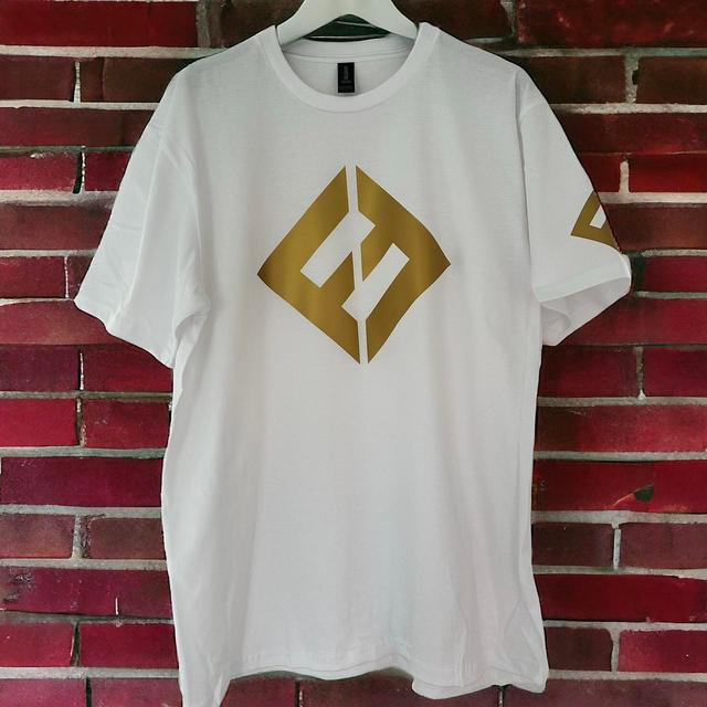 Men's T-shirt - White/Gold - S on Productcaster.